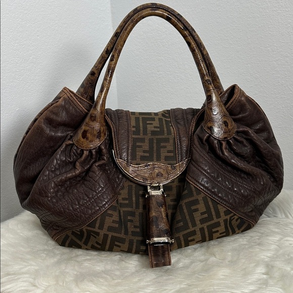 💯Authentic Fendi Zucca FF Spy Handbag🍀 - Picture 17 of 17
